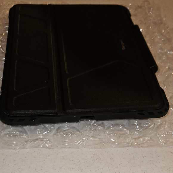 NEW Targus Pro-Tek Rotation iPad Pro 11-in. Rotating Case (Black) - Picture 2 of 7